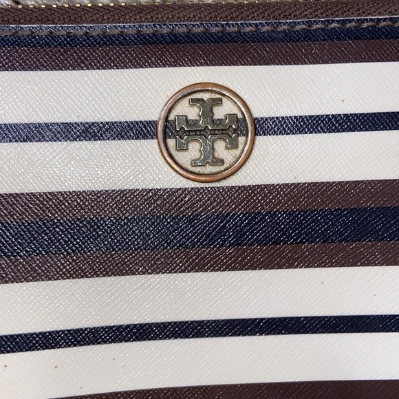 Tory Burch Women’s Classic Zip Around Wallet Robinson Stripe Gold Zipper - Picture 3 of 10